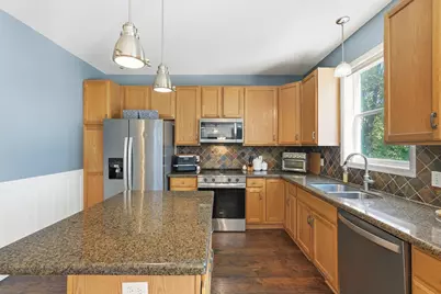 3291 N View Lane, Woodbury, MN 55125 - Photo 9