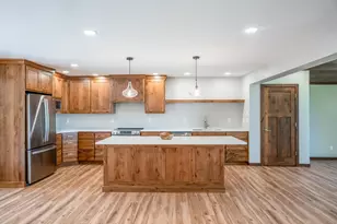 21000 Hwy 9 NE, New London, MN 56273 - Photo 9