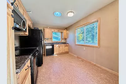 308 2nd Street SE, Pelican Rapids, MN 56572 - Photo 11