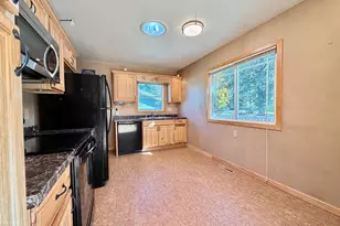 308 2nd St SE, Pelican Rapids, MN 56572 - Photo 11