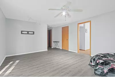 5570 Fillmore Street NE, Fridley, MN 55432 - Photo 31