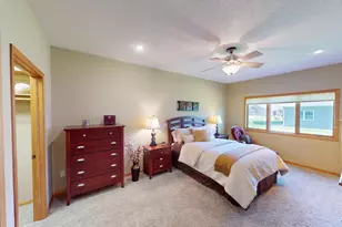 1718 Hale Dr, Albert Lea, MN 56007 - Photo 15