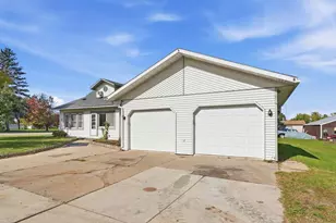 218 Cedar St S, Grey Eagle, MN 56336 - Photo 21