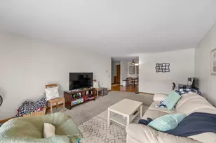 4 Pine Tree Dr, Arden Hills, MN 55112 - Photo 3