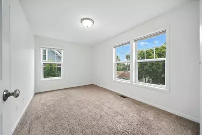 600 W 32nd Street #4, Minneapolis, MN 55408 - Photo 19