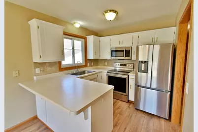 151 9th Avenue N, Waite Park, MN 56387 - Photo 5