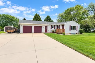 480 Hazeltine Pl NE, Owatonna, MN 55060 - Photo 1