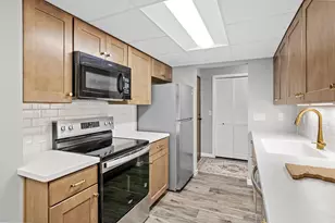 8013 Xerxes Ave S, Bloomington, MN 55431 - Photo 9