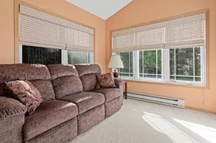 629 Sutherland Dr, Woodbury, MN 55129 - Photo 11