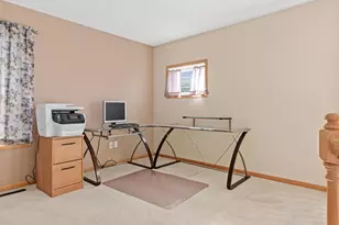 629 Sutherland Dr, Woodbury, MN 55129 - Photo 19