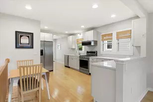 1264 Hoyt Ave W, Saint Paul, MN 55108 - Photo 1