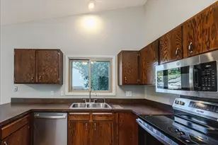299 River Woods Ln, Burnsville, MN 55337 - Photo 21