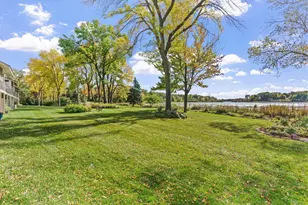 1299 Black Oaks Ct N, Plymouth, MN 55447 - Photo 39