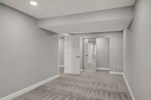 11004 Oak Knoll Terrace, Minnetonka, MN 55305 - Photo 17