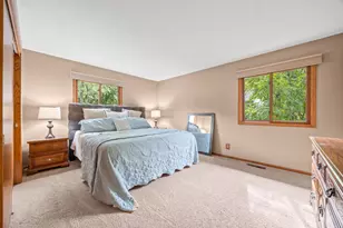 6805 Evergreen Ln N, Maple Grove, MN 55369 - Photo 9