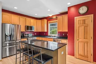 9780 Cupola Ln, Eden Prairie, MN 55347 - Photo 15