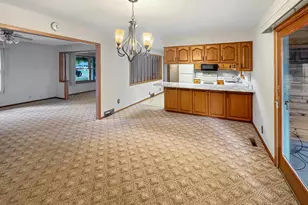 3007 Spruce Ave, Slayton, MN 56172 - Photo 5