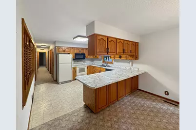 3007 Spruce Avenue, Slayton, MN 56172 - Photo 3