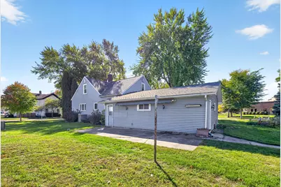 322 W Center Street, Lake City, MN 55041 - Photo 11