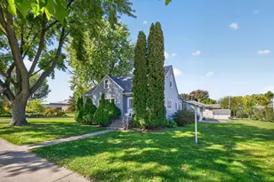 322 W Center St, Lake City, MN 55041 - Photo 5