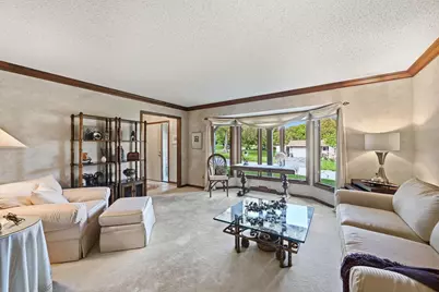 18731 Maple Leaf Drive, Eden Prairie, MN 55346 - Photo 7