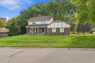 18731 Maple Leaf Drive, Eden Prairie, MN 55346 - Photo 3