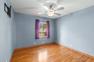 1086 Lowell Dr, Apple Valley, MN 55124 - Photo 15