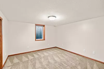 1086 Lowell Drive, Apple Valley, MN 55124 - Photo 25