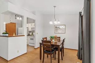 10932 Quebec Ave S, Bloomington, MN 55438 - Photo 21