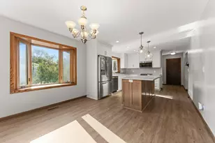 12575 Fescue Ct, Eden Prairie, MN 55347 - Photo 15