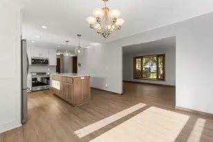 12575 Fescue Ct, Eden Prairie, MN 55347 - Photo 15