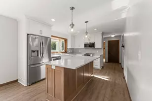 12575 Fescue Ct, Eden Prairie, MN 55347 - Photo 17