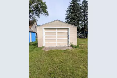 1133 Miller Avenue, Windom, MN 56101 - Photo 11