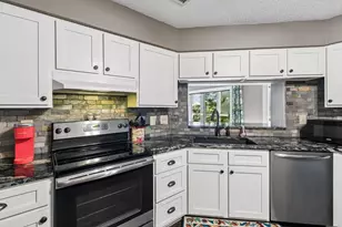 3801 W 98th St, Bloomington, MN 55431 - Photo 21