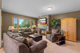 16345 Crystal Hills Cir, Lakeville, MN 55044 - Photo 43