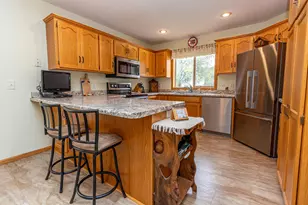 1210 7th Ave E, Alexandria, MN 56308 - Photo 7