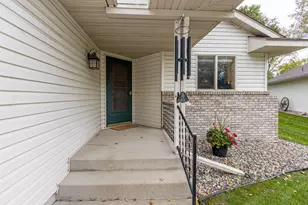 1210 7th Ave E, Alexandria, MN 56308 - Photo 3