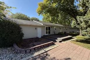 112 Orchard Cir, Montevideo, MN 56265 - Photo 5