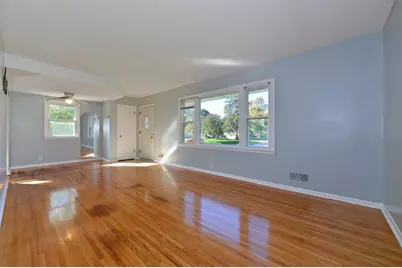6806 Scott Avenue N, Brooklyn Center, MN 55429 - Photo 3