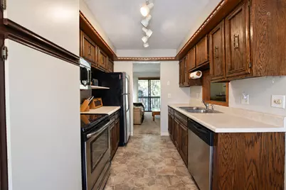 37 Marie Avenue E, West Saint Paul, MN 55118 - Photo 3