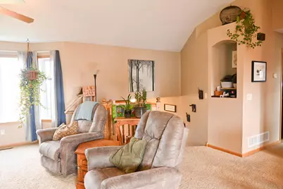 705 25th Avenue NW, Austin, MN 55912 - Photo 5