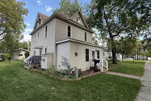 250 11th Ave, Granite Falls, MN 56241 - Photo 1