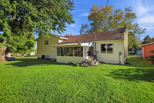 205 W North St, Kiester, MN 56051 - Photo 33