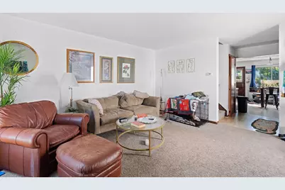 827 Weeks Avenue SE, Minneapolis, MN 55414 - Photo 3