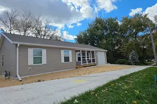 409 W Clark St, Albert Lea, MN 56007 - Photo 37