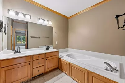 8395 Rosewood Drive, Chanhassen, MN 55317 - Photo 21
