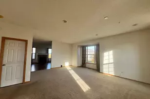10113 Indigo Dr, Eden Prairie, MN 55347 - Photo 11