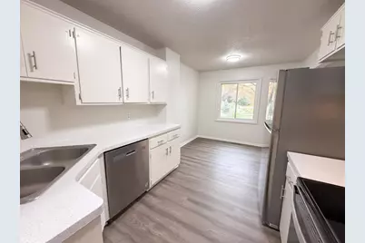 15393 Trillium Circle, Eden Prairie, MN 55344 - Photo 7