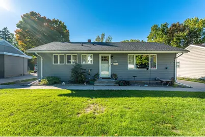 412 E Everett Avenue, Fergus Falls, MN 56537 - Photo 1
