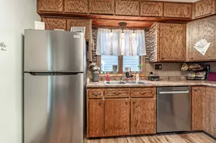 412 E Everett Ave, Fergus Falls, MN 56537 - Photo 11